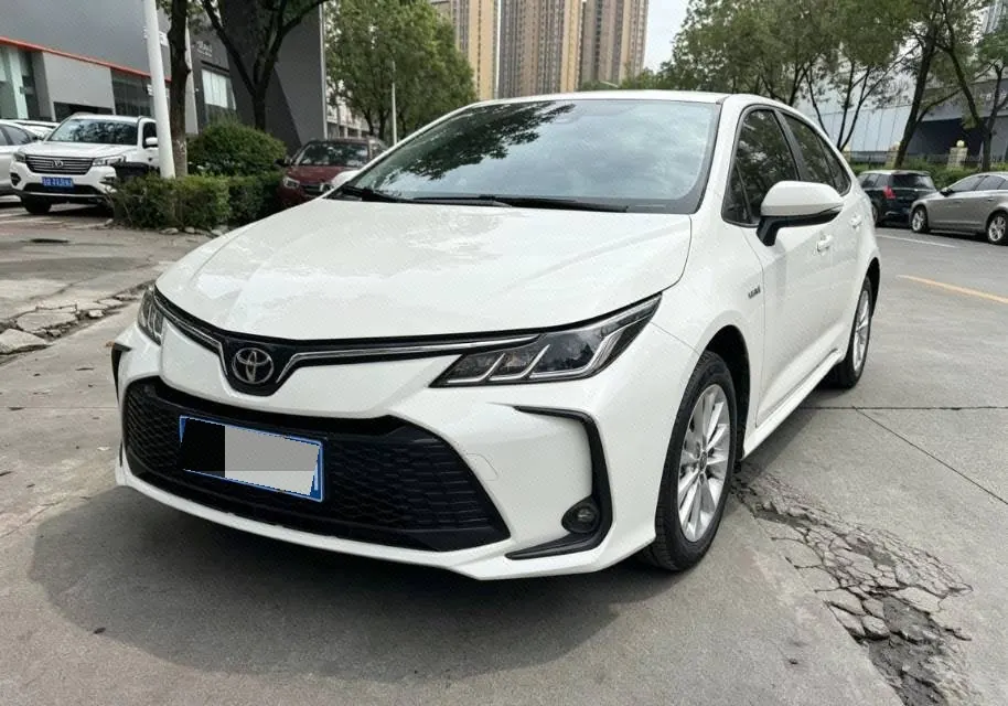 Open image lightbox: Toyota 2024 Corolla Double Engine 1.8 Stepless Intelligent Electric Hybrid Elite Automatic Gear