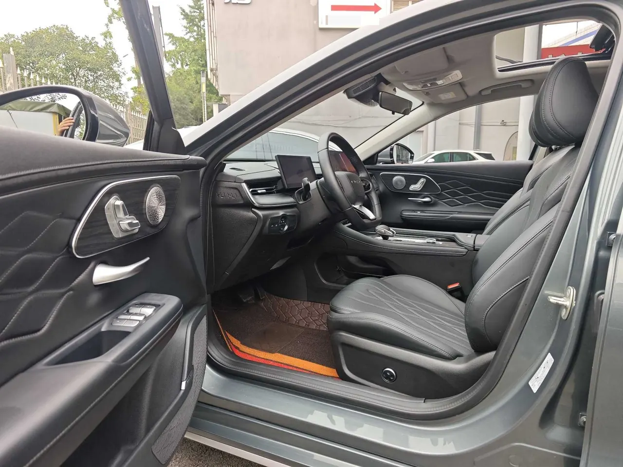 Chery 2025 Arrizo 8 Pro 1.6T Luxury Automatic Gear 4