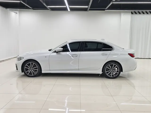 BMW 3 Series 2021 325Li 2.0T M Sports Suit (Modified) Automatic Gear 12