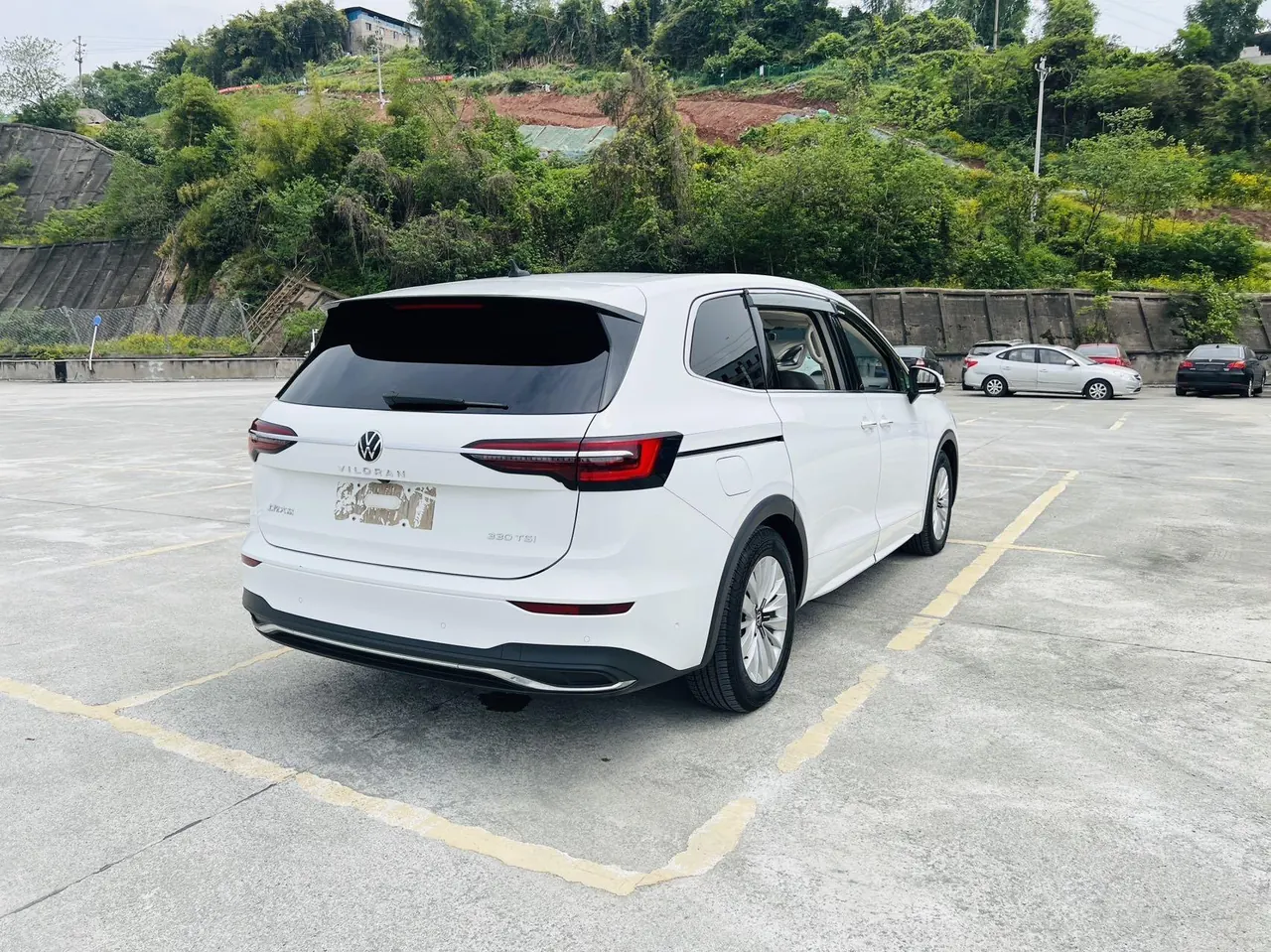 Volkswagen 2020 models of Viran (Viloran) 2.0TSI 330TSI Deluxe Edition Automatic Gear 9