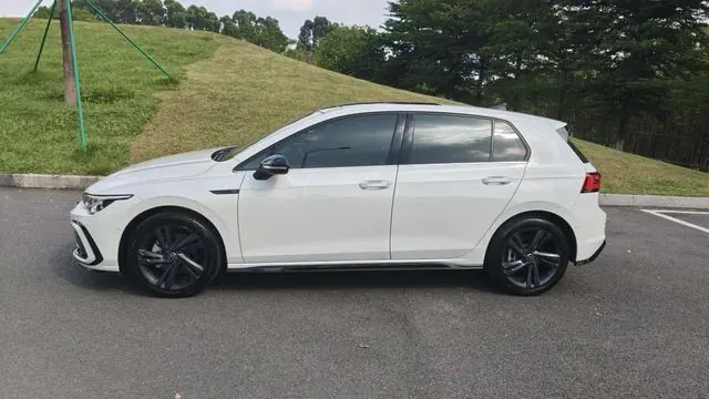 Volkswagen 2021 Golf 8 R-Line 1.4TSI 280TSI Automatic 4