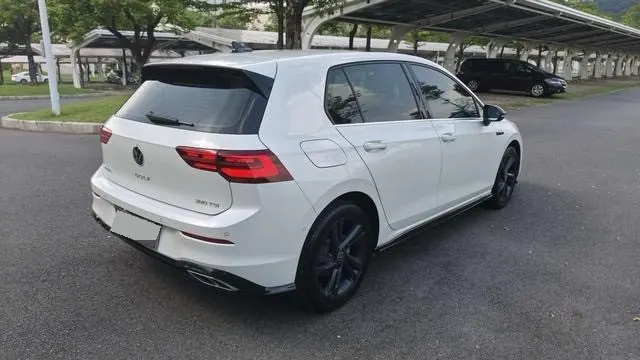 Volkswagen 2021 Golf 8 R-Line 1.4TSI 280TSI Automatic 9