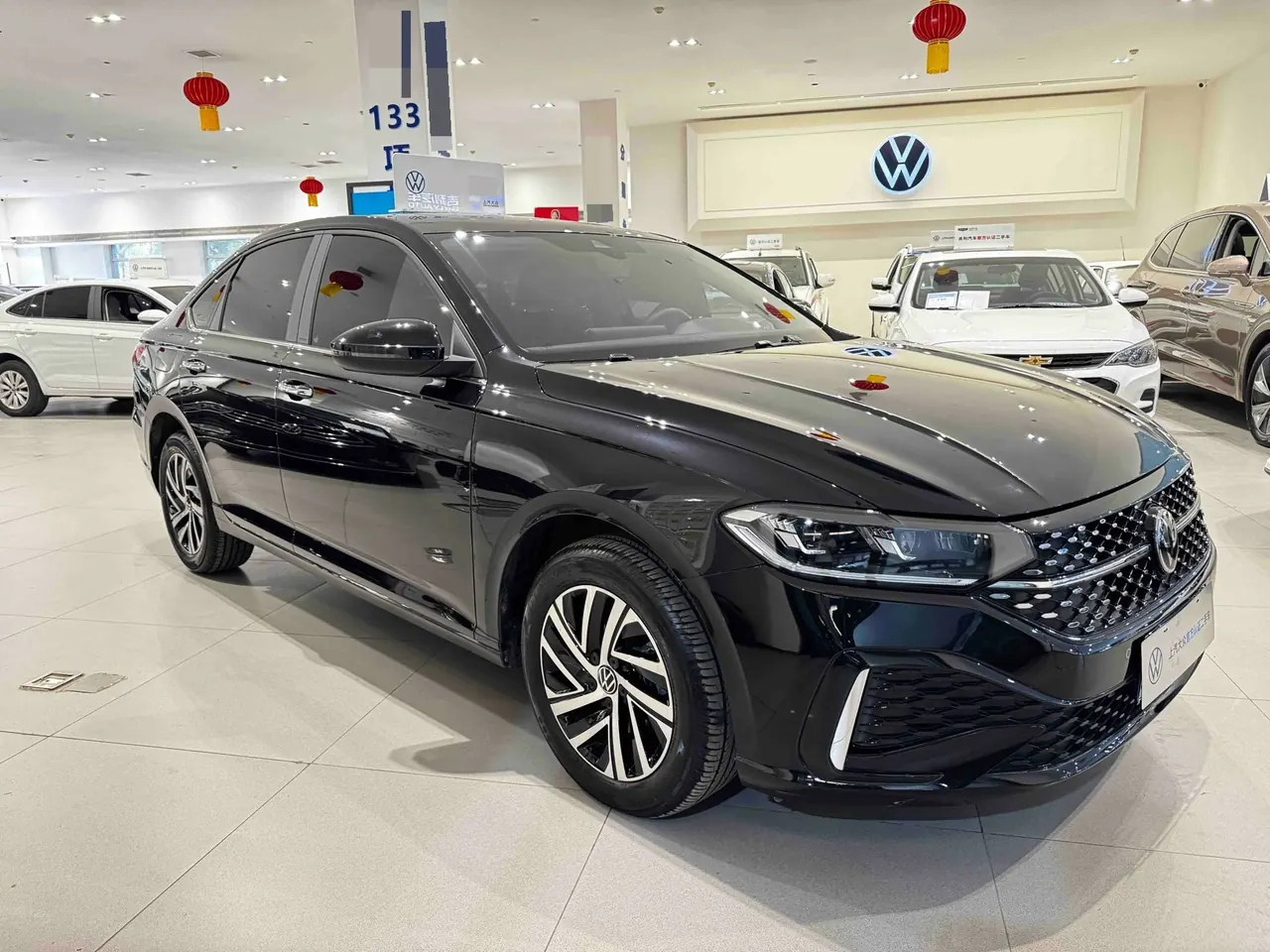 Volkswagen 2024 Lavida 1.5TSI 300TSI Star Leading Edition Automatic Gear 3