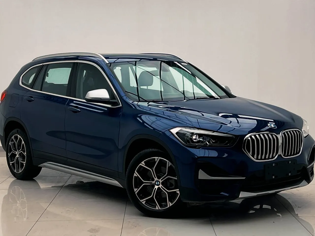BMW 2022 X1 sDrive20Li 1.5T exclusive automatic gear 2