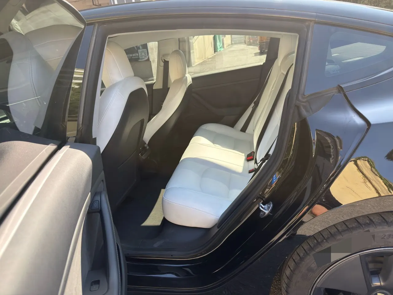 Tesla 2022 Model 3 rear-wheel drive version of automatic transmission 2