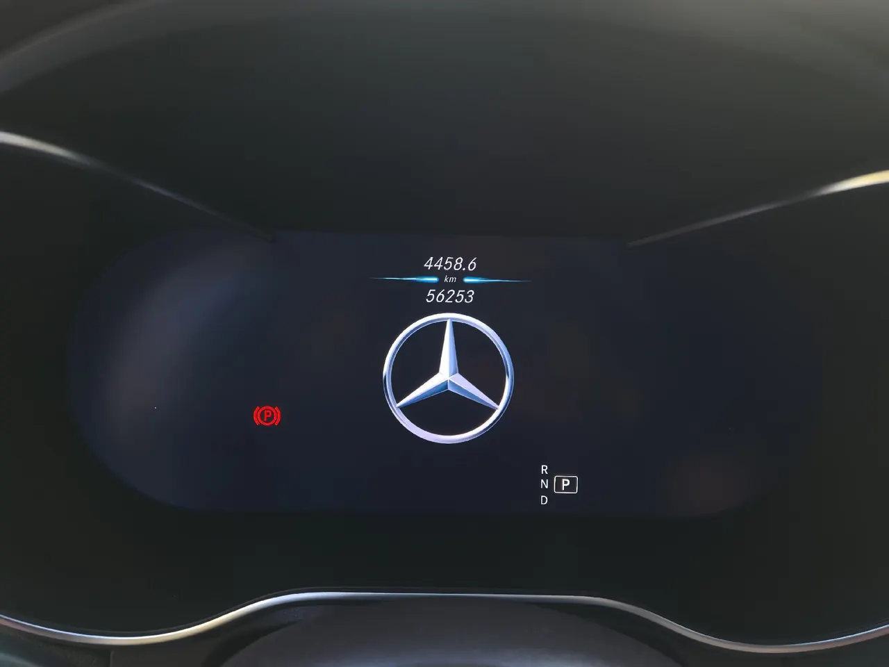Mercedes Benz 2022 GLC 260 L 4MATIC 2.0T Luxury (Change 2) Automatic Gear 9