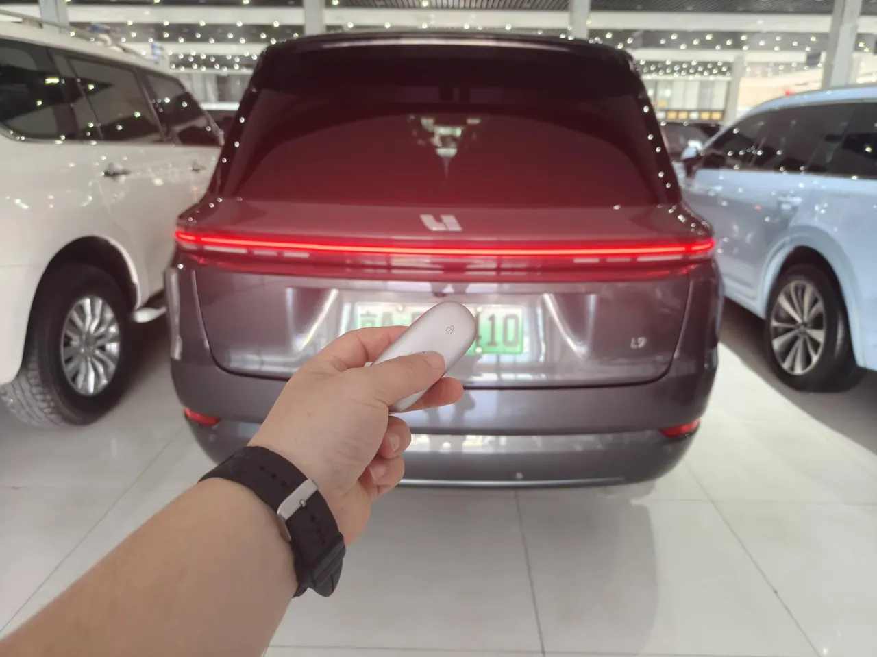Li 2022 L9 1.5T Max Edition Automatic Gear 3