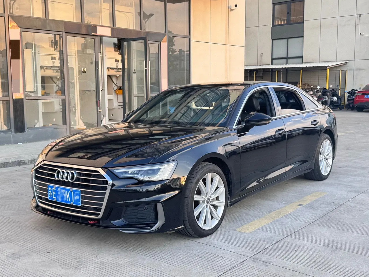Open image lightbox: Audi 2021 A6L 2.0TFSI 45TFSI Selected Dynamic Automatic