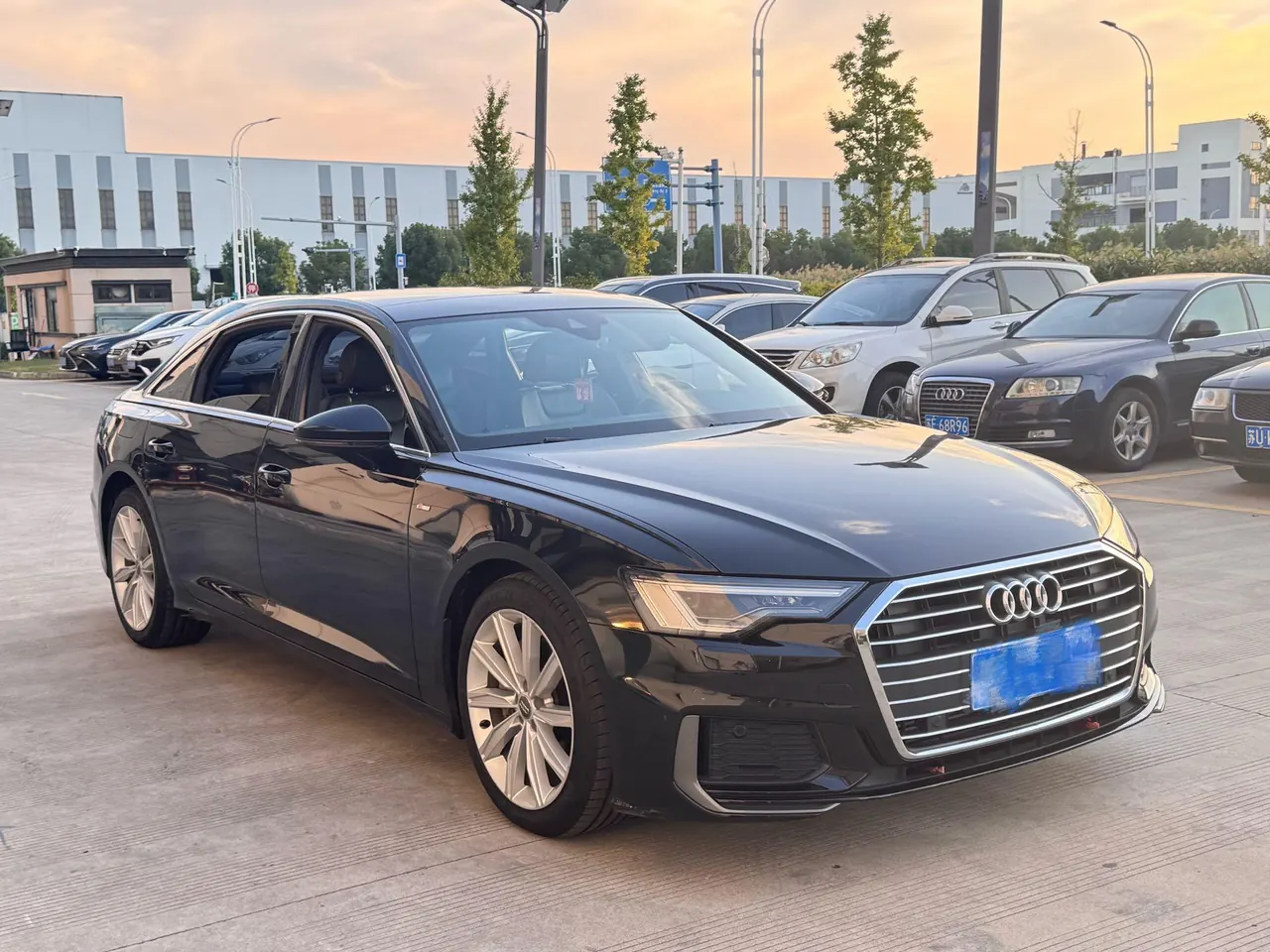 Audi 2021 A6L 2.0TFSI 45TFSI Selected Dynamic Automatic 3
