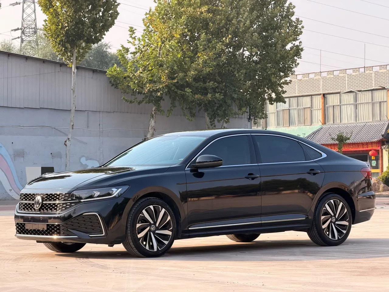 打开图片灯箱:Volkswagen 2022 Passat 2.0TSI 330TSI Star Elite Edition Automatic Gear