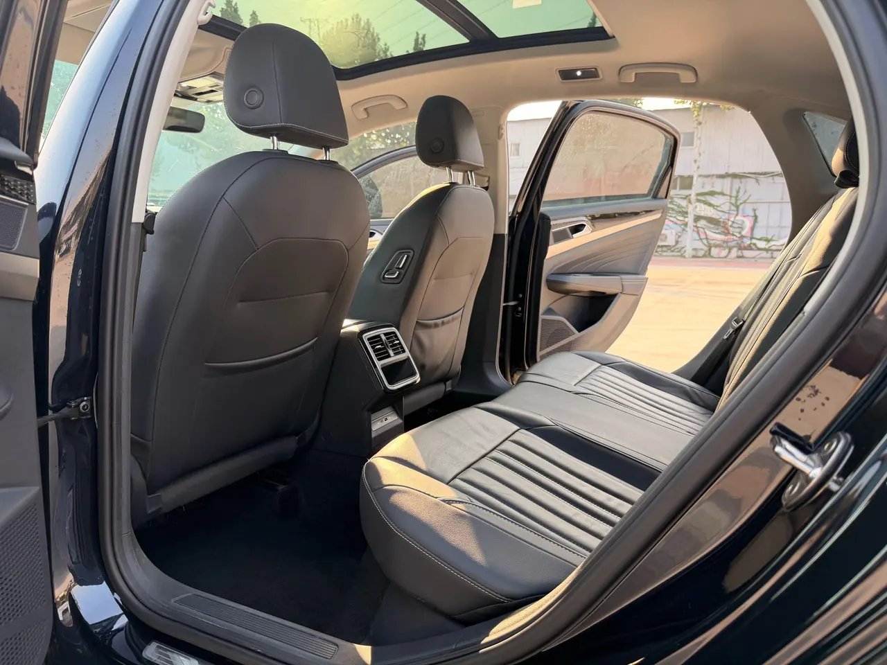 Volkswagen 2022 Passat 2.0TSI 330TSI Star Elite Edition Automatic Gear 14