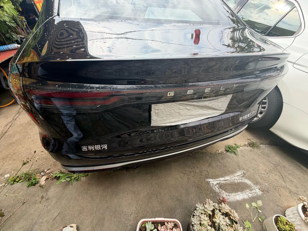 Geely Galaxy 2025 Xingyao 6 EM-i 1.5 60km Free Edition Automatic Gear 7