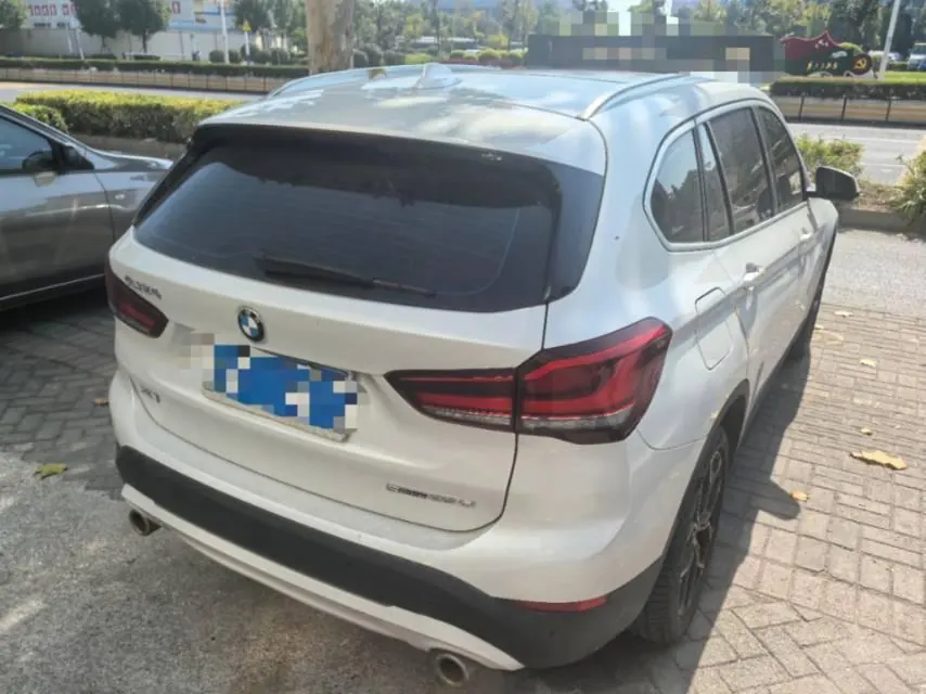 BMW 2022 X1 sDrive25Li 2.0T Leading Automatic Gear 2