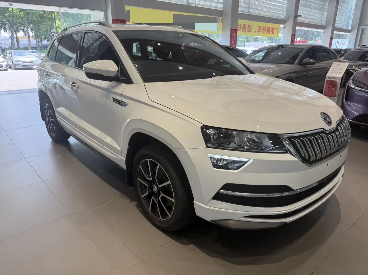 Skoda 2022 Keluoke 1.4TSI TSI280 Premium Edition Automatic Gear 3