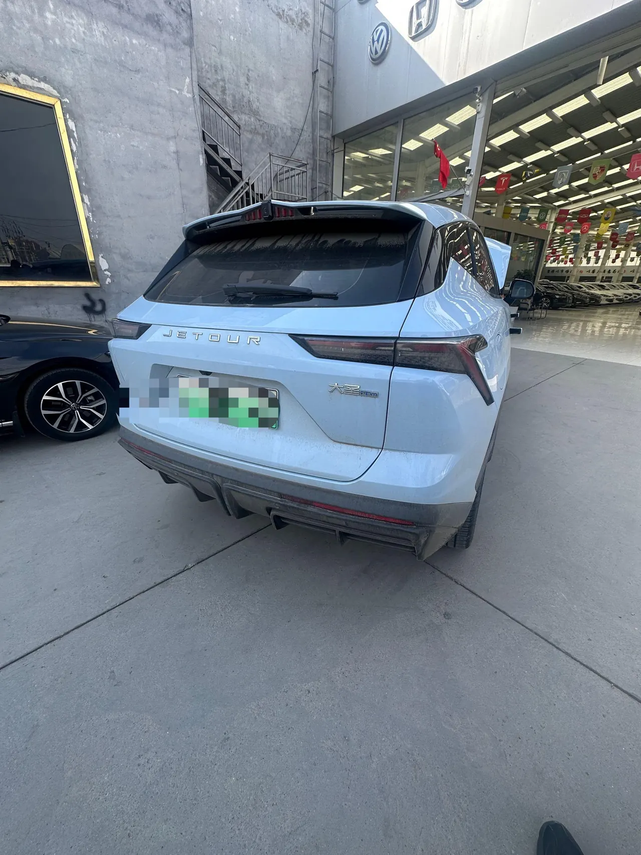 Jetour 2022 Great Sage i-DM 1.5T Lightning 01 Automatic Gear 3