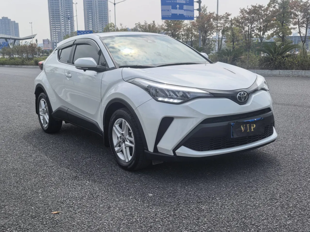 Toyota 2023 C- HR 2.0 stepless leading version of automatic gear 8