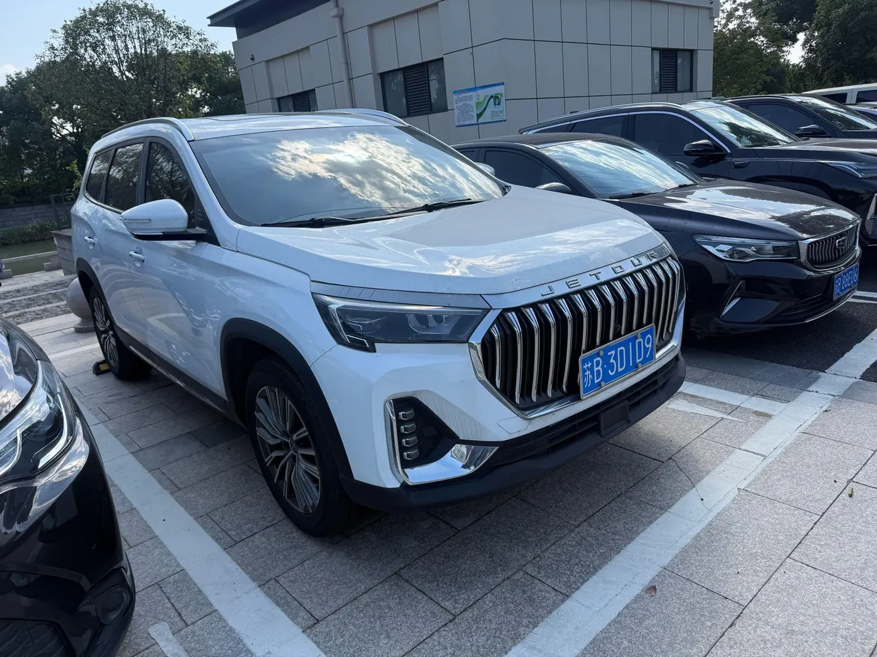 Jetour 2025 X90 PLUS 1.6TD Elite Edition 7-seat Automatic Gear 2