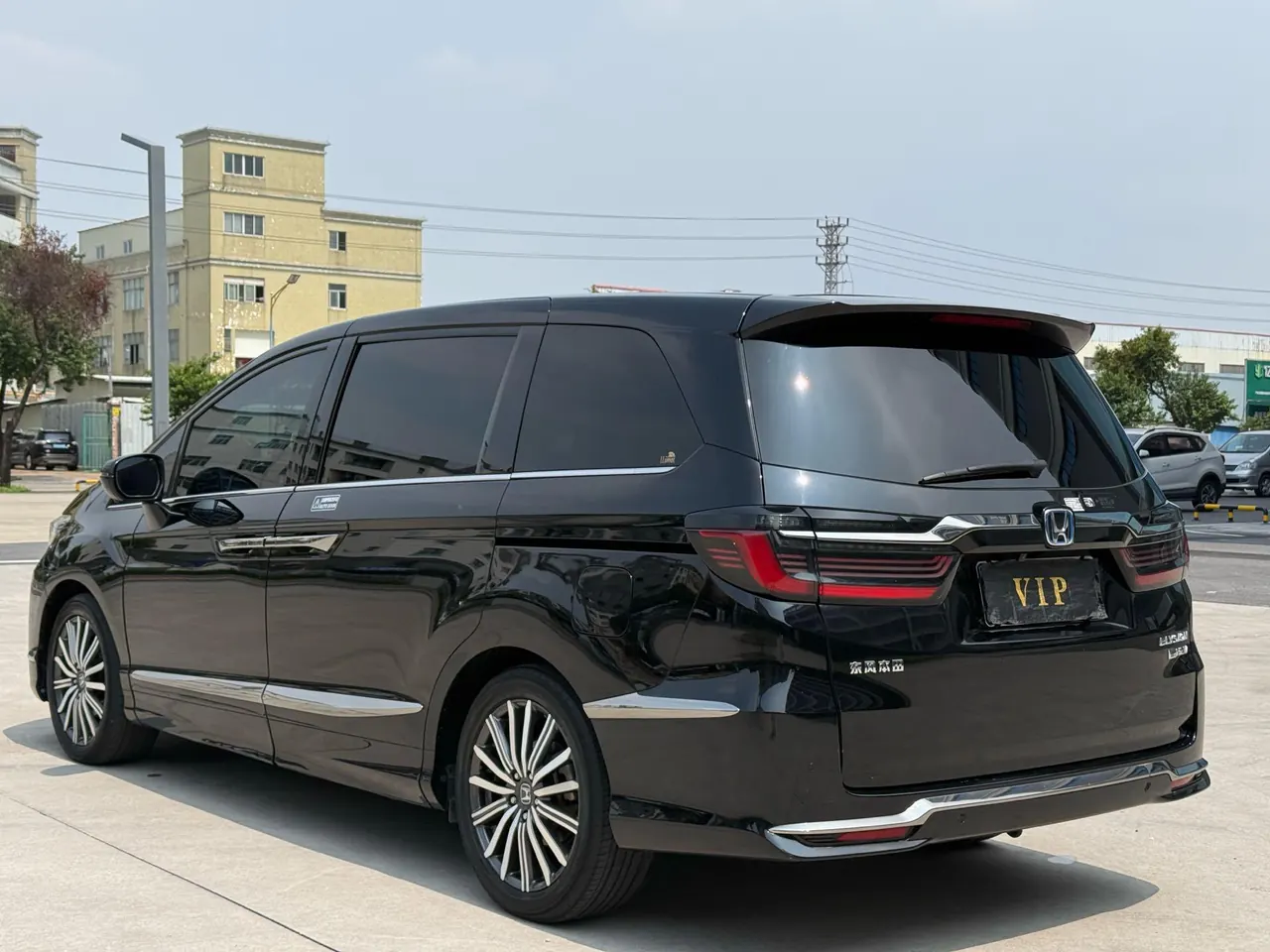 Honda 2022 Ailishen Hybrid 2.0 Stepless Deluxe Automatic Gear 2