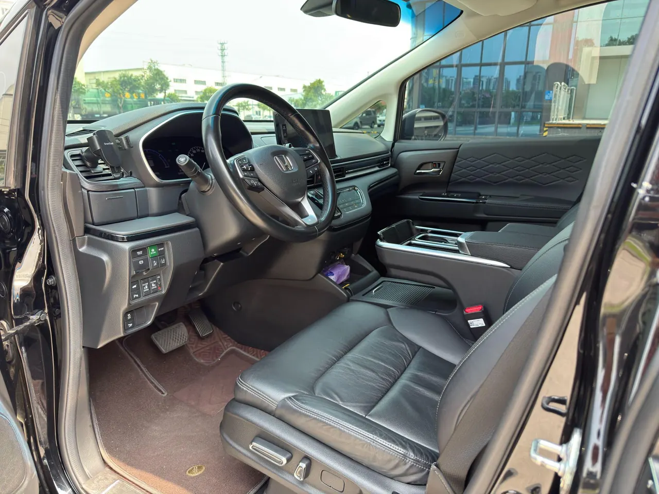 Honda 2022 Ailishen Hybrid 2.0 Stepless Deluxe Automatic Gear 3