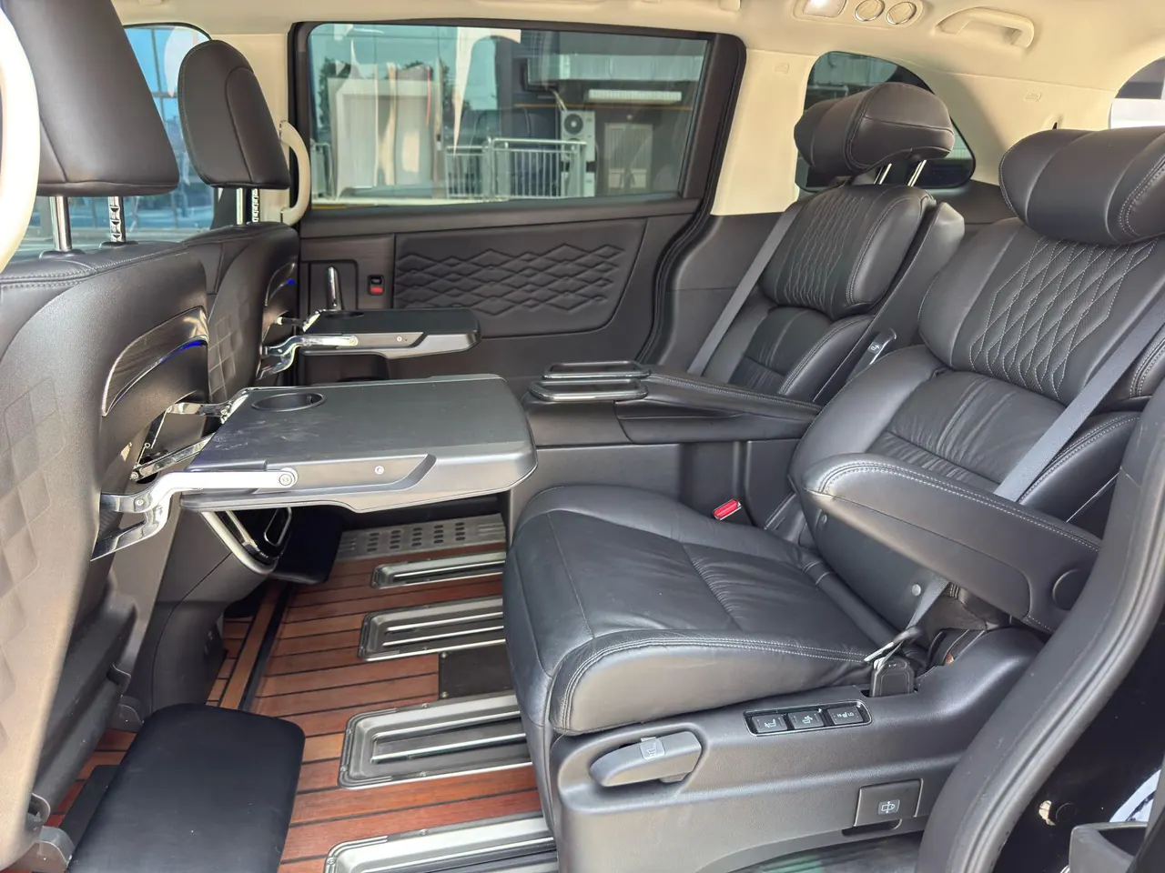 Honda 2022 Ailishen Hybrid 2.0 Stepless Deluxe Automatic Gear 4