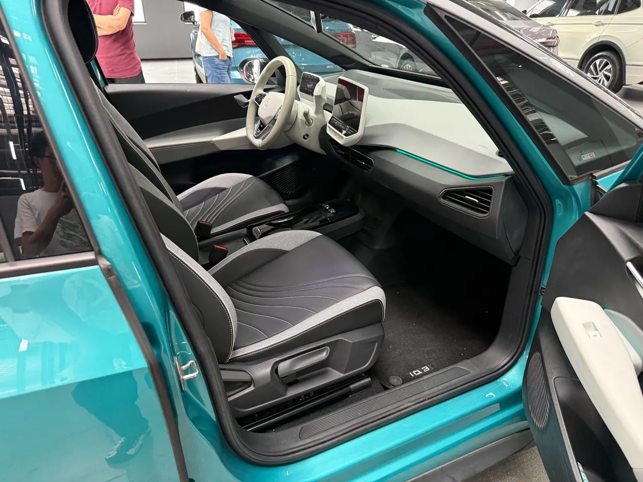 Volkswagen 2021 ID. 3 1st Edition ID. Initial version of automatic transmission 3