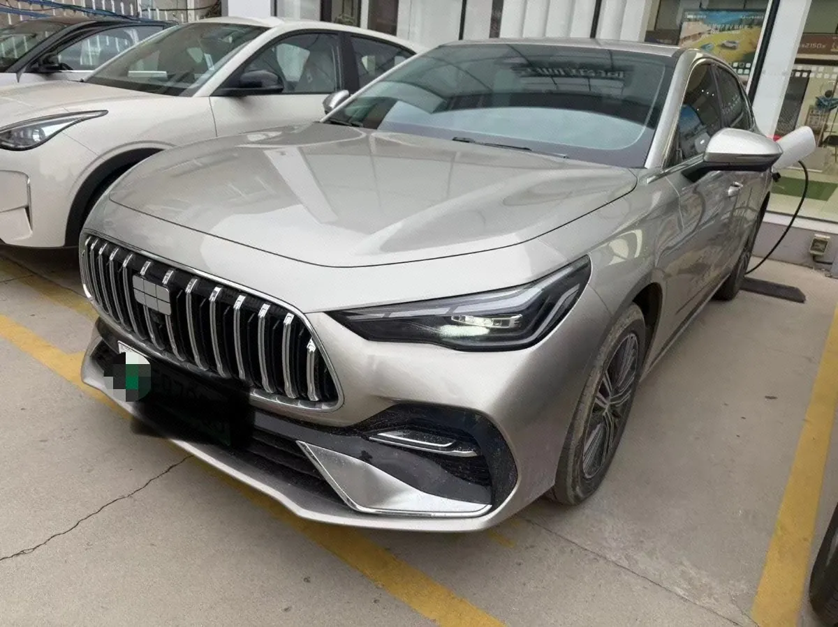 Geely Galaxy 2025 xingyao 6 EM-i 1.5 125km exploration version automatic gear - View 1
