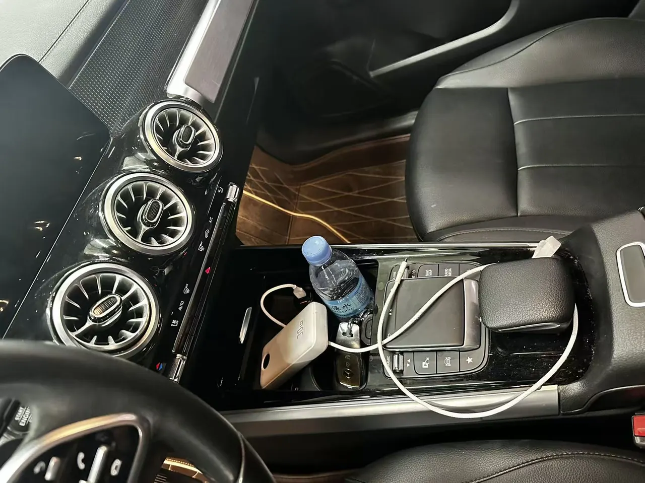 Mercedes Benz 2022 GLB 220 2.0T Fashion Automatic 4