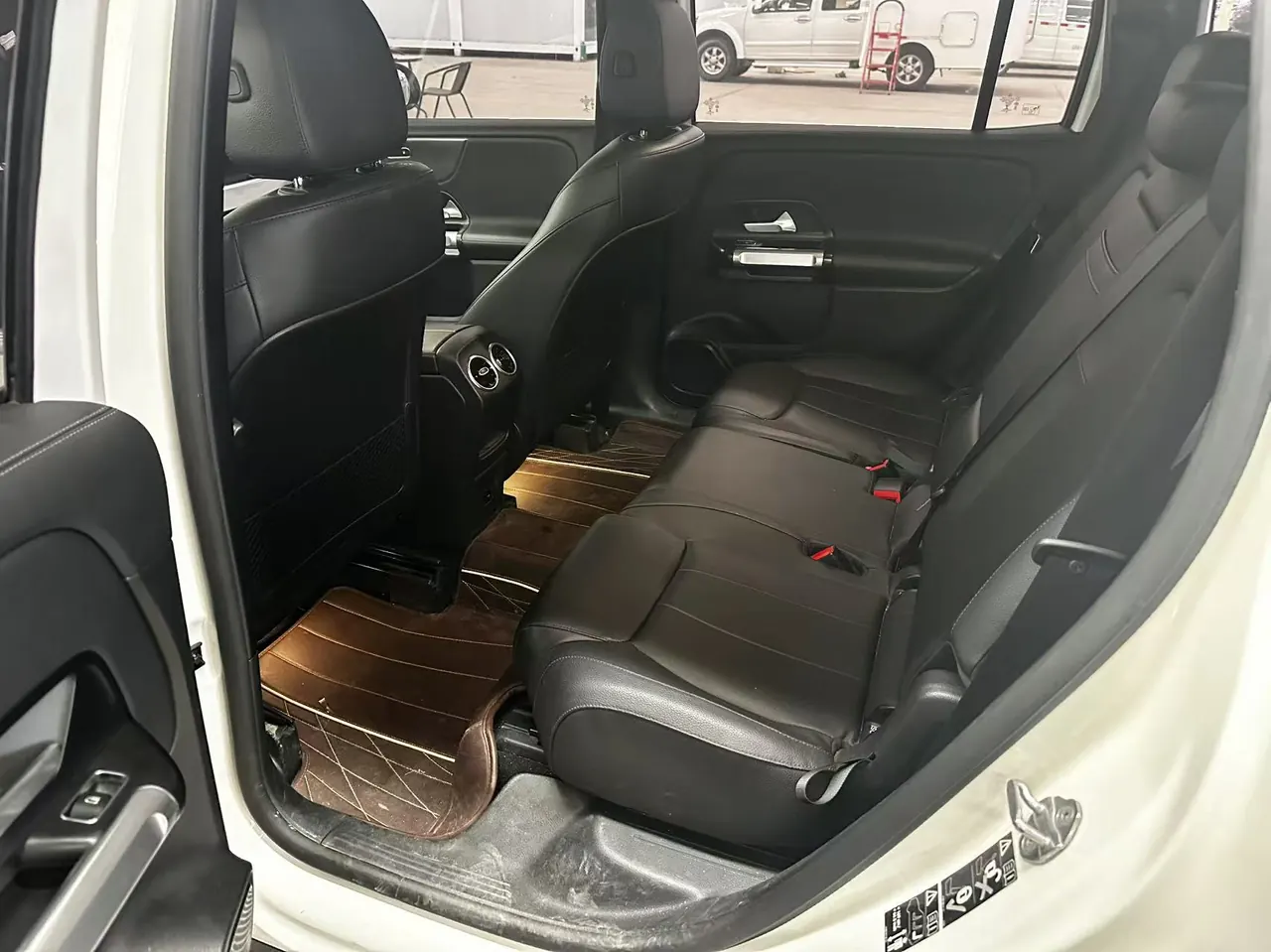 Mercedes Benz 2022 GLB 220 2.0T Fashion Automatic 7
