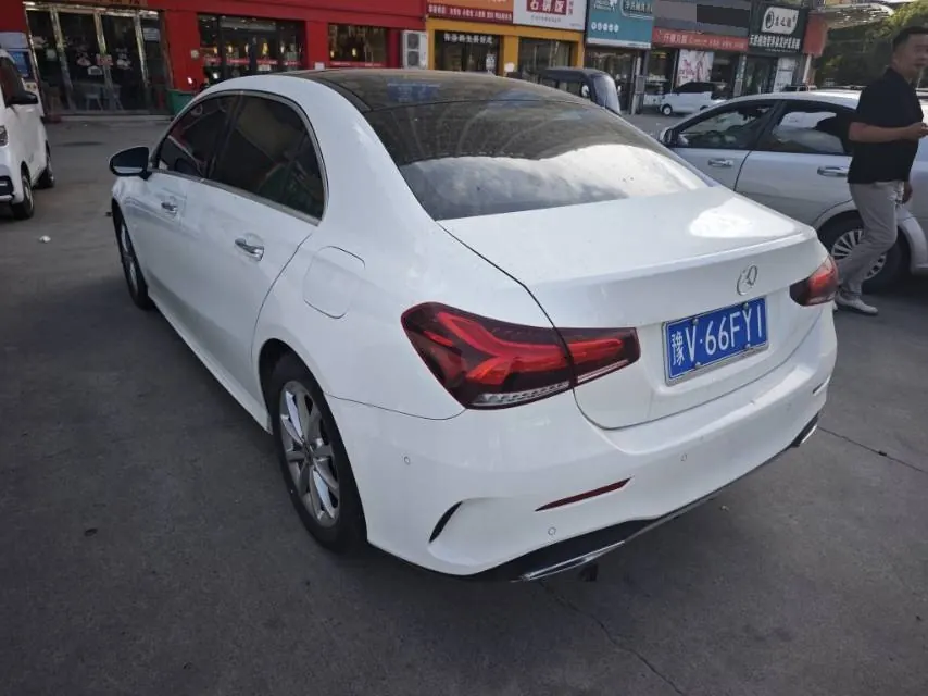 Mercedes Benz Class A 2022 A 200 L 1.3T Fashion (Modified) Automatic Gear 4