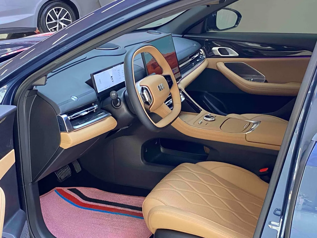 Geely Galaxy 2025 A7 EM-i 1.5 150km Starship Edition Automatic Gear 4