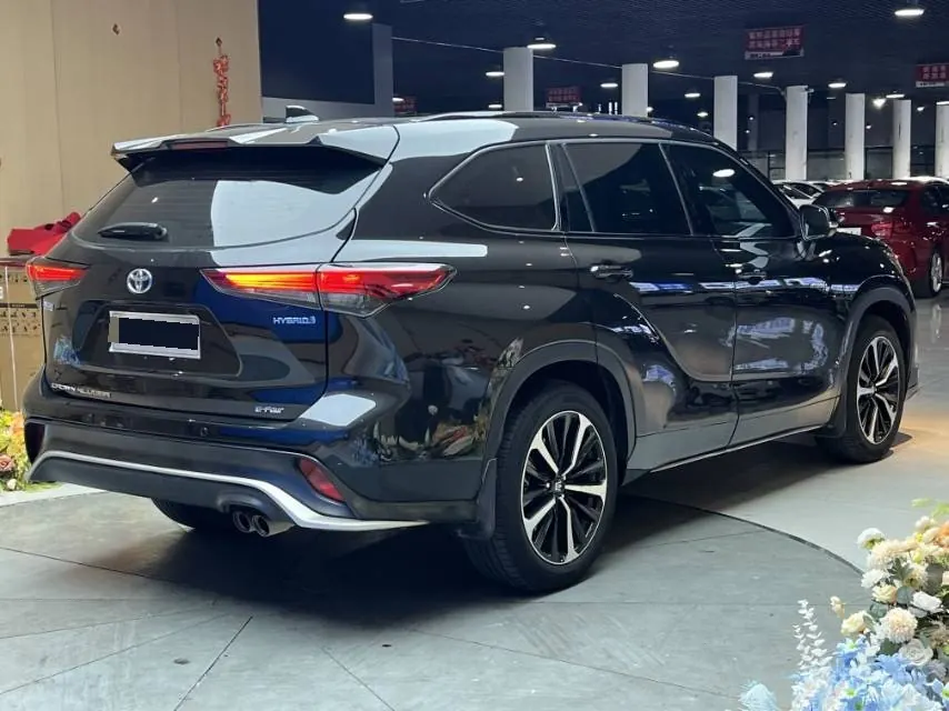 Toyota 2022 Crown Land Release 2.5 Stepless Four-wheel Drive Deluxe Edition Automatic Gear 6