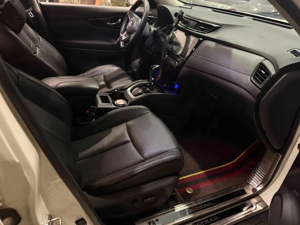 Nissan 2020 Qijun 2.0 stepless XL Premium two-wheel drive Zhilian exclusive version of automatic gear 4