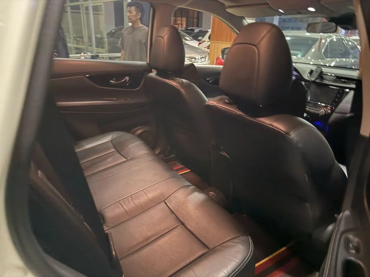 Nissan 2020 Qijun 2.0 stepless XL Premium two-wheel drive Zhilian exclusive version of automatic gear 5