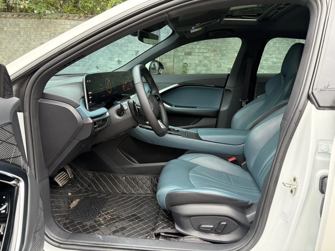 MG 2023 MG7 1.5T to US Deluxe Edition Automatic Gear 3