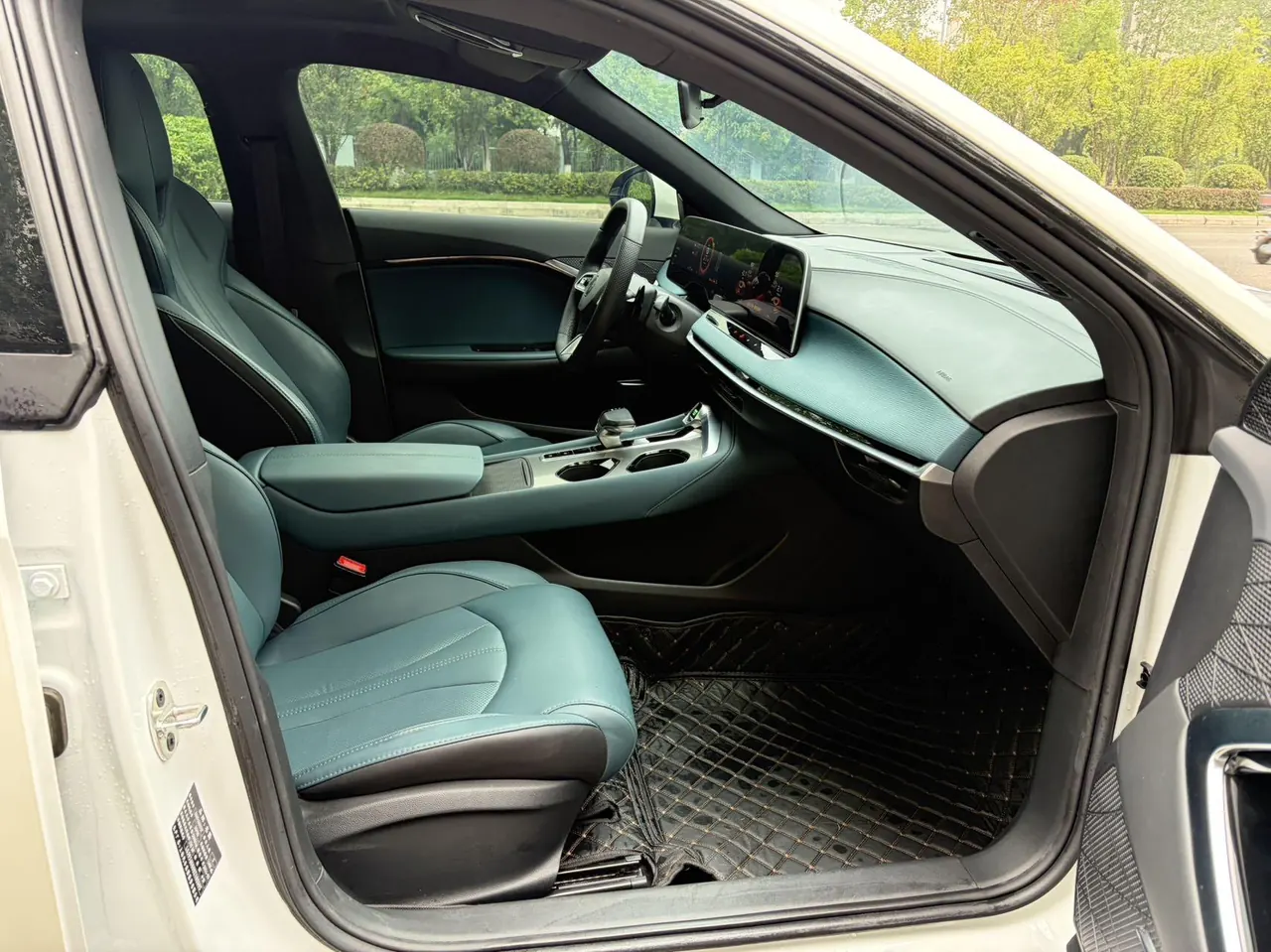 MG 2023 MG7 1.5T to US Deluxe Edition Automatic Gear 5