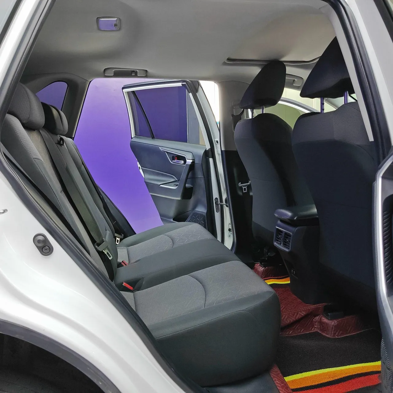 Toyota 2020 RAV4 Rongfeng 2.0 Stepless Four-wheel Drive Fashion Edition Automatic Gear 11