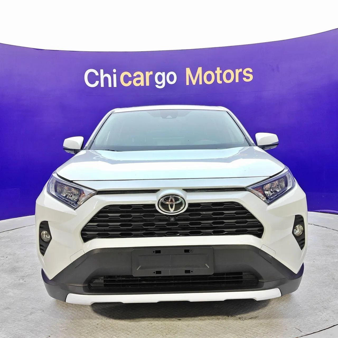 Toyota 2020 RAV4 Rongfeng 2.0 Stepless Four-wheel Drive Fashion Edition Automatic Gear 3