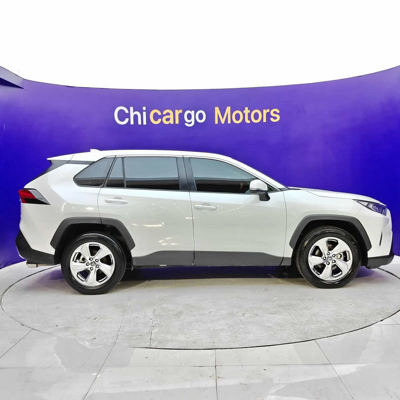 Toyota 2020 RAV4 Rongfeng 2.0 Stepless Four-wheel Drive Fashion Edition Automatic Gear 4