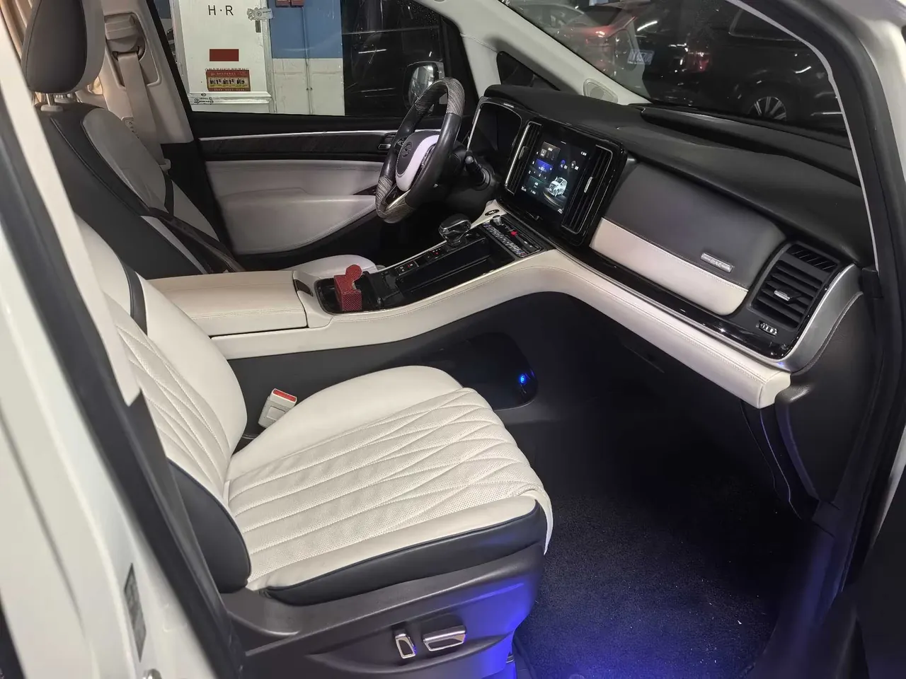 Chuanqi 2021 M8 2.0T 390T Lingxiu Series Deluxe Edition (Modified) Automatic Gear 5