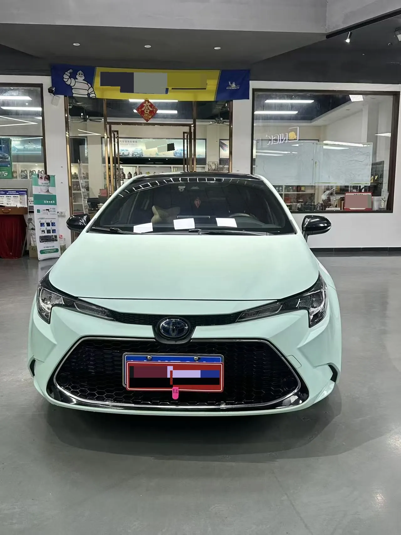 Toyota 2022 Lei Ling Shuangqing 1.8H Stepless Deluxe Edition Automatic Gear 2