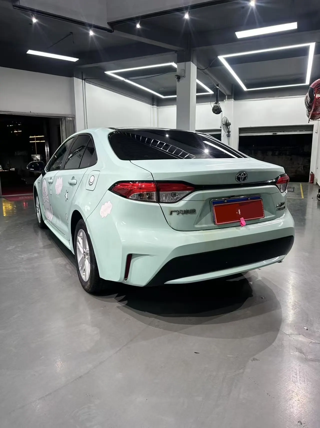 Toyota 2022 Lei Ling Shuangqing 1.8H Stepless Deluxe Edition Automatic Gear 7