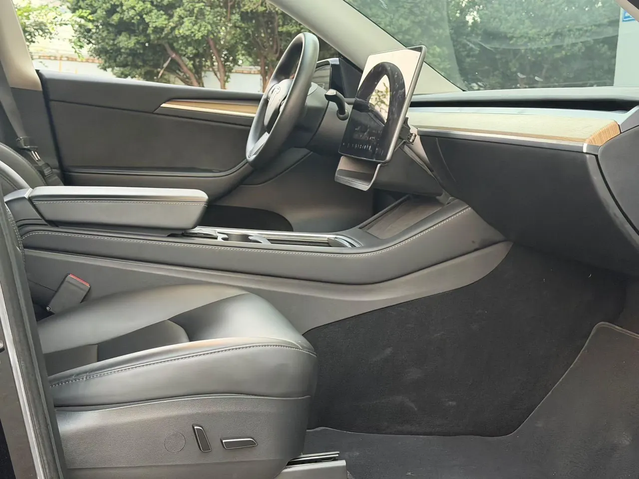 Tesla 2022 Model Y rear-wheel drive version automatic transmission 6