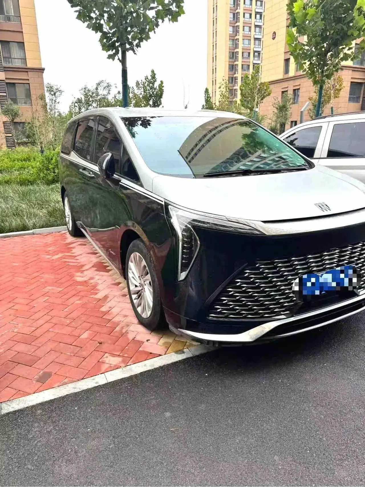 Buick 2023 Century 48V 2.0T Yunshi Edition 7-seat Automatic Gear 4