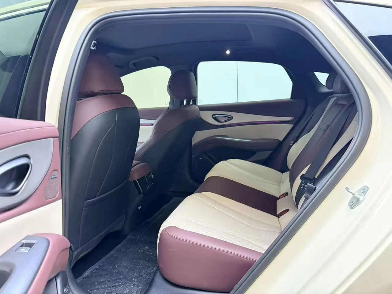 BYD 2026 Seal 07 DM-i 1.5T CVT 230km Flagship Automatic 7