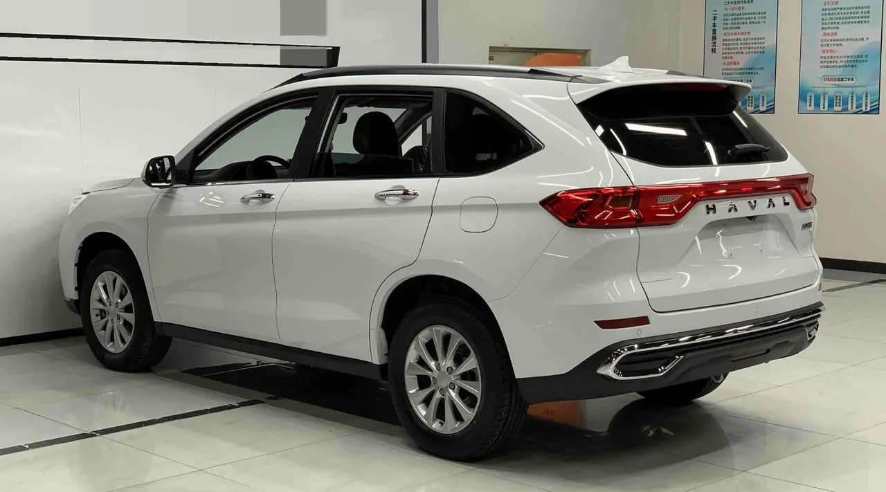 Haval 2023 M6 PLUS 1.5T Luxury Smart Joint Automatic Gear 5