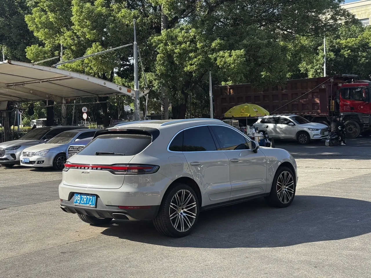 Porsche Macan (Imported) 2021 Macan 2.0T Automatic Gear 5