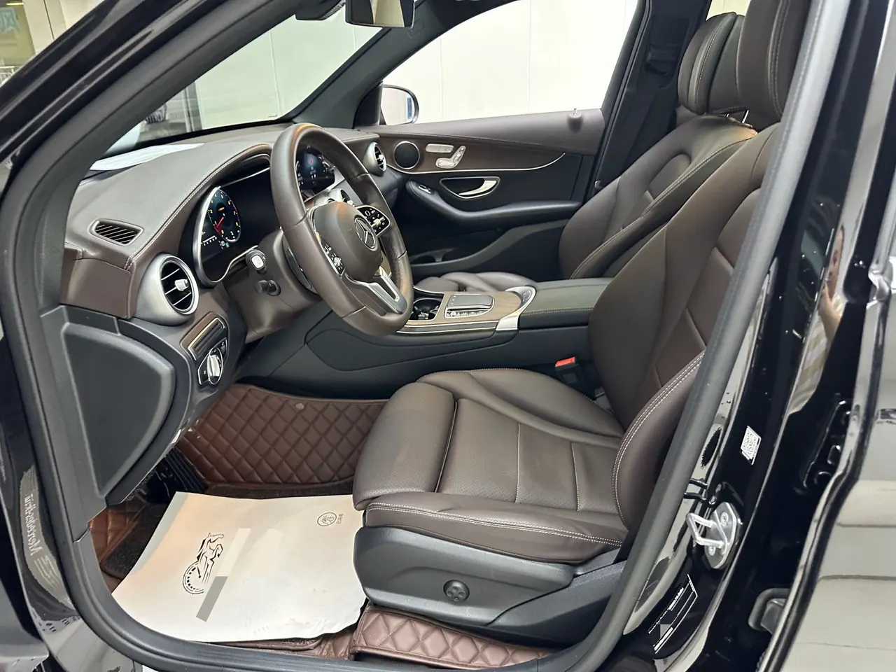 Mercedes Benz 2022 GLC 260 L 4MATIC 2.0T Luxury (Change 2) Automatic Gear 4