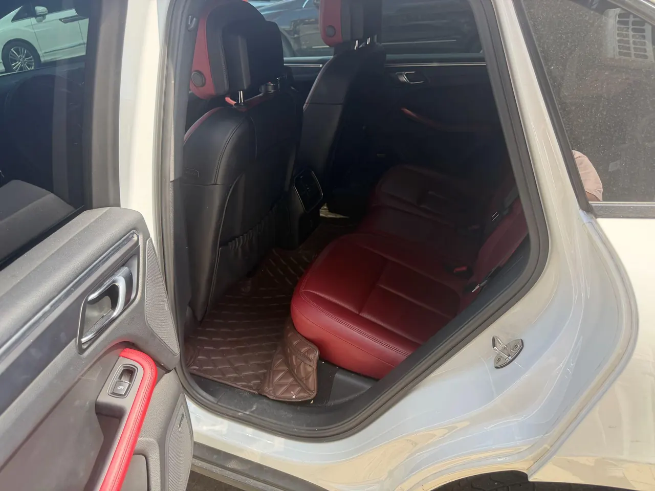 Porsche Macan (Imported) 2022 Macan 2.0T Automatic Gear 2