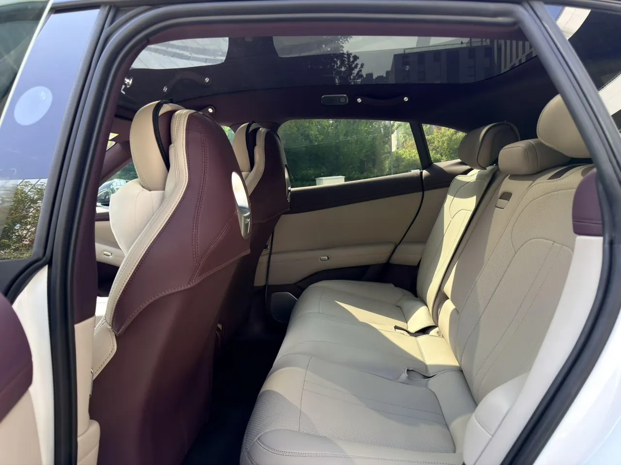 MI 2025 YU7 Long Endurance Rear Drive Automatic Gear 5