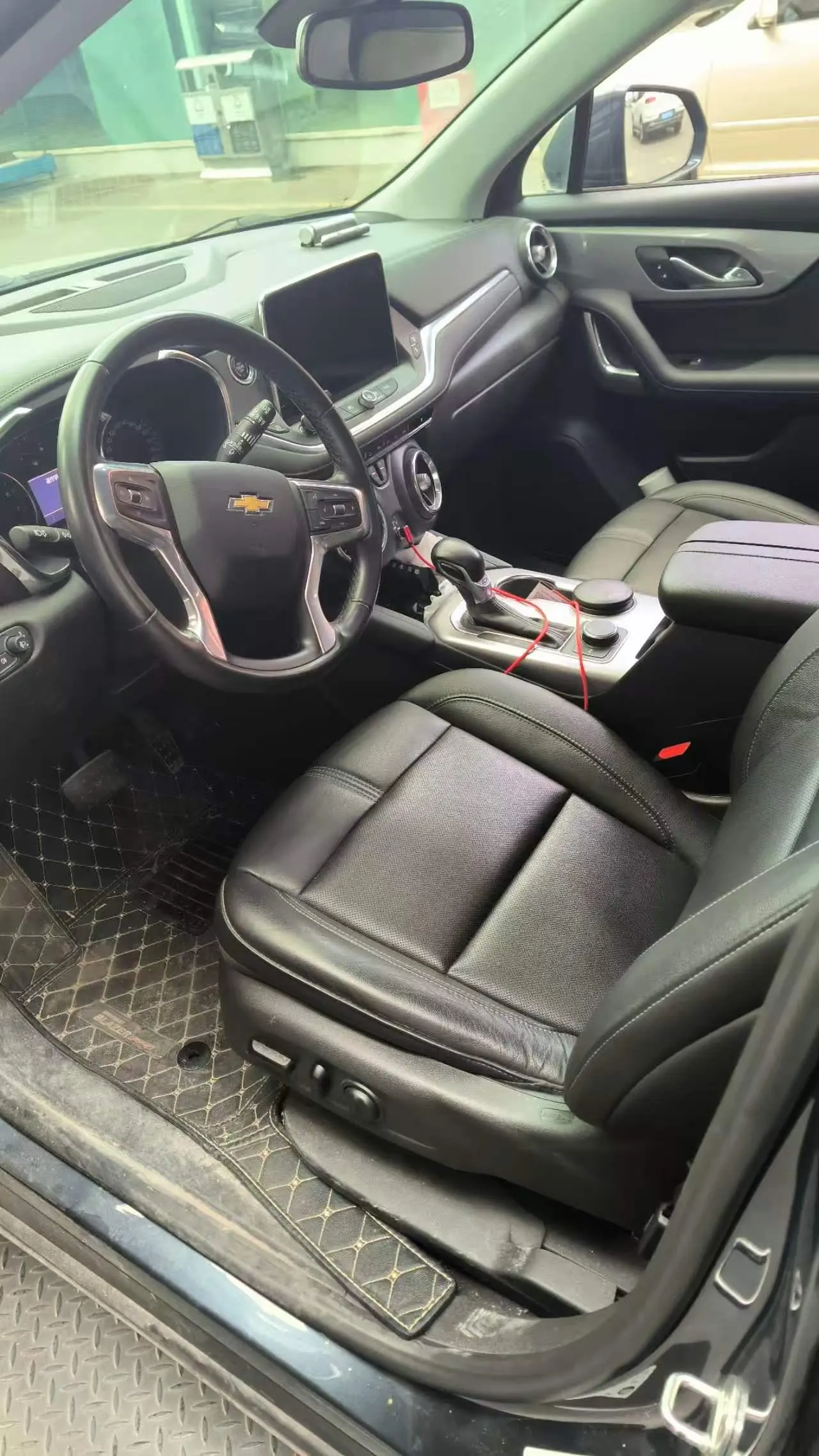 Chevrolet 2020 Trailblazer 2.0T 650T 7-seat Wei Edition Automatic Gear 3
